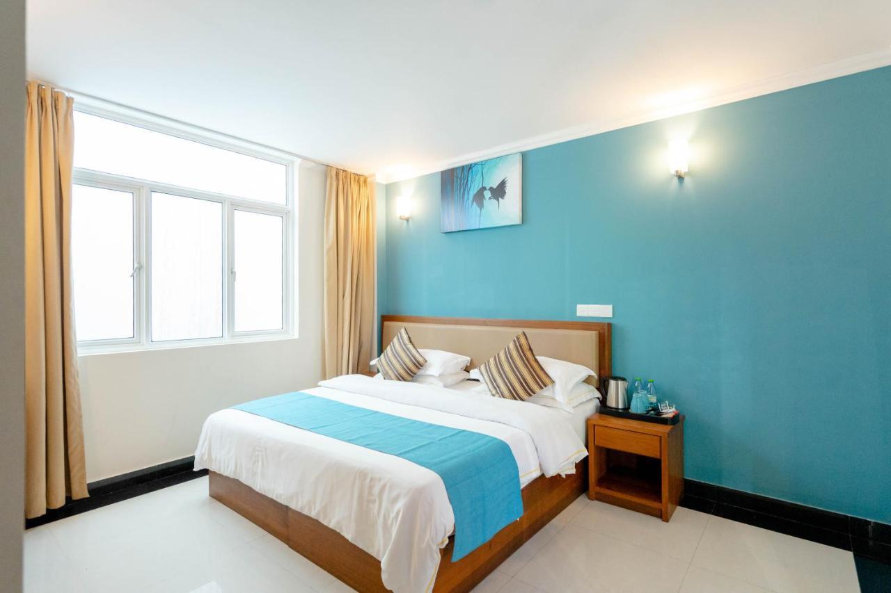 Noomoo Hulhumale Hotel Buitenkant foto