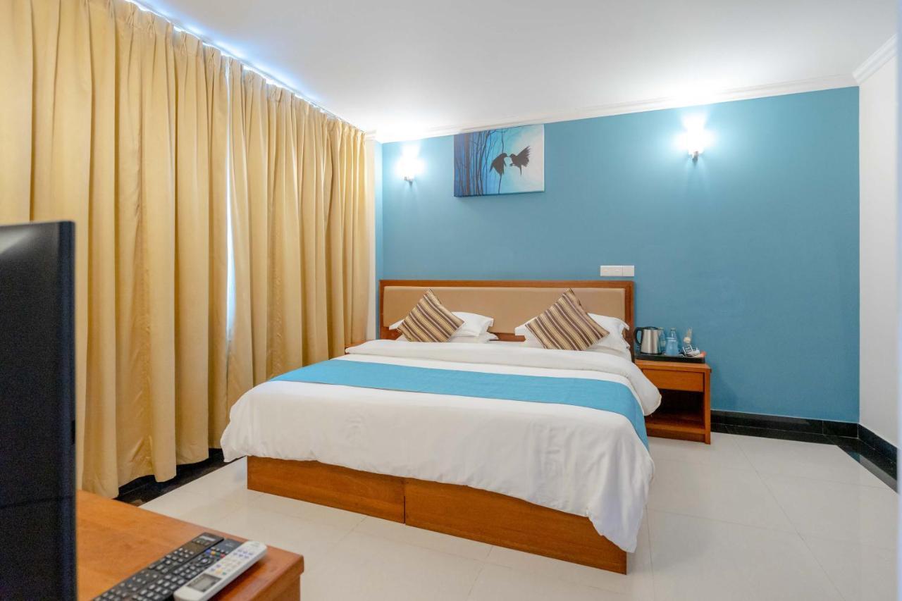 Noomoo Hulhumale Hotel Buitenkant foto